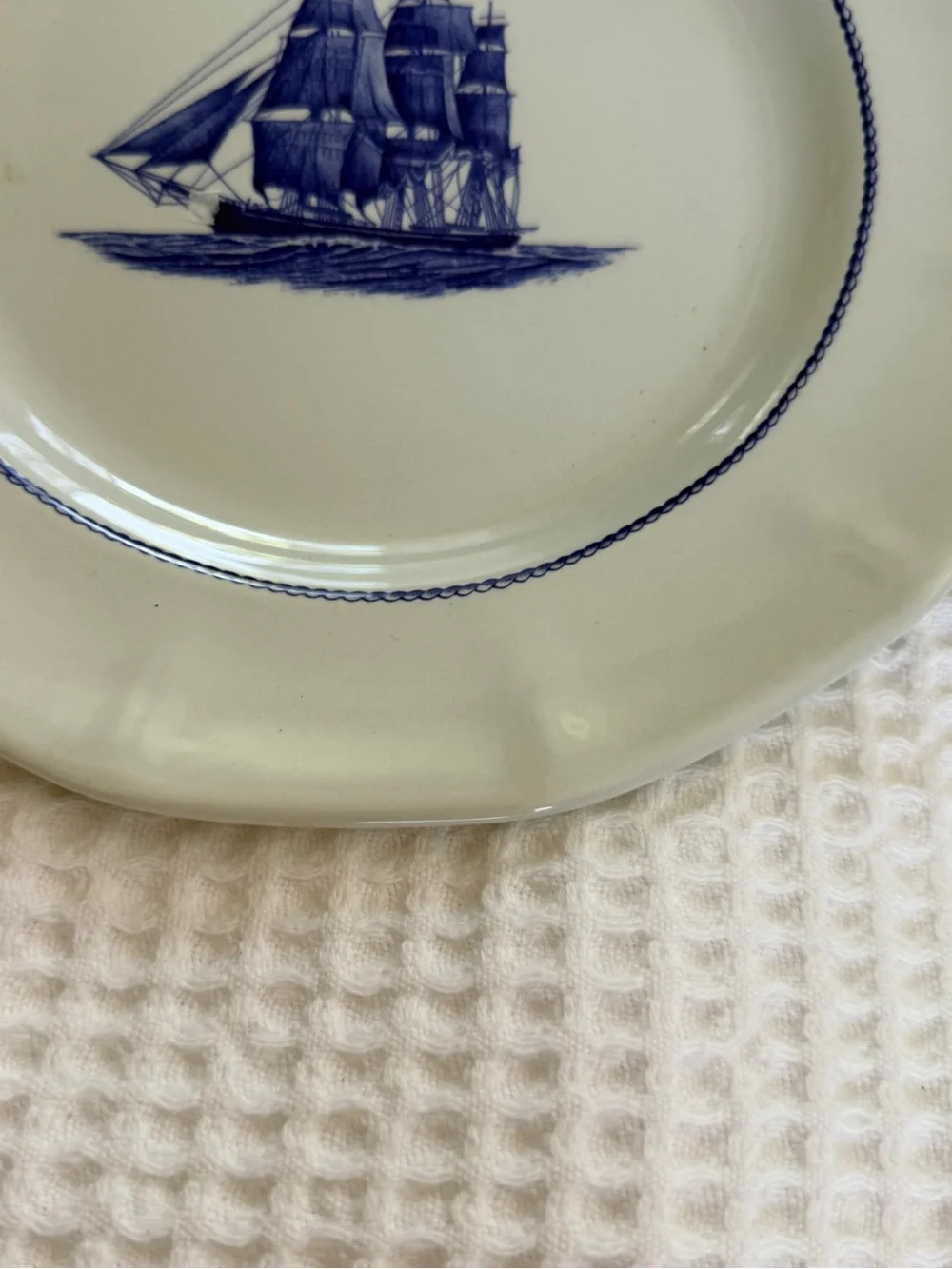 Wedgwood Georgetown collection Flying cloud  1851 Dinner Plates